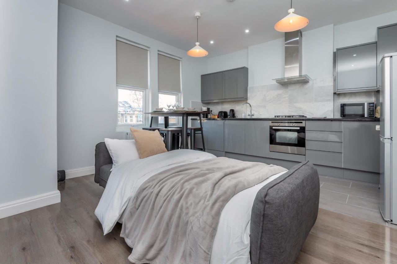 Taylor'S Apartment Wimbledon London Exterior photo